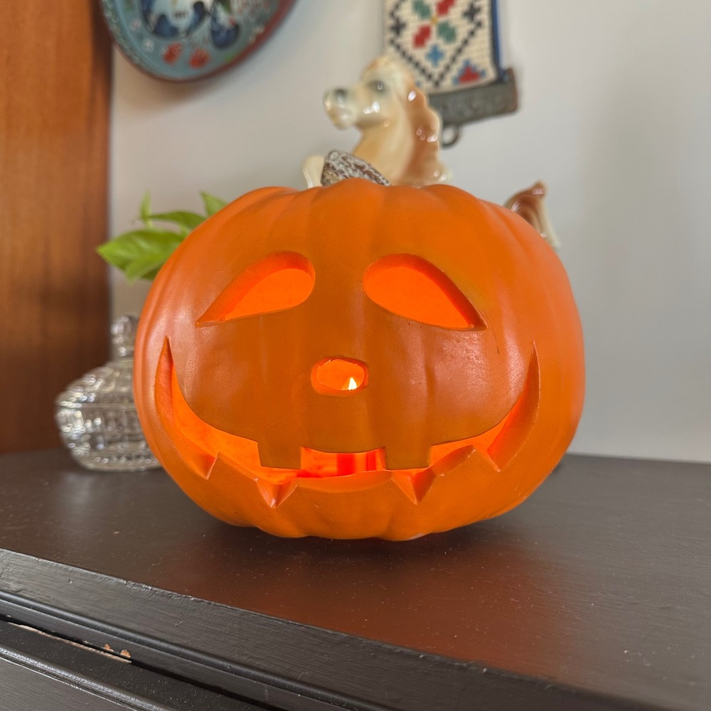 Vintage Walmart Halloween Jack O Lantern Blow Mold Electric Pumpkin Light 7.5in